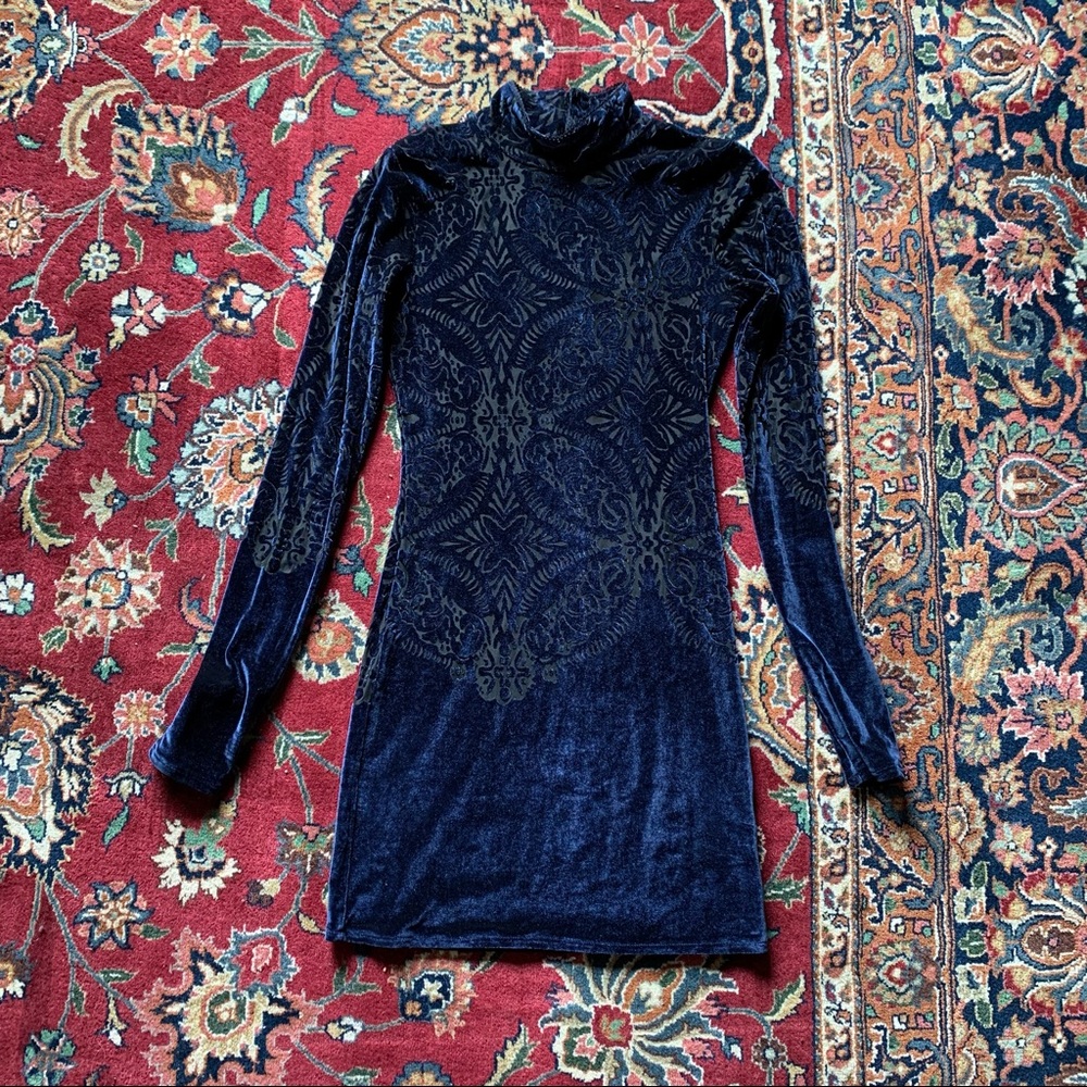 Free People Velvet Burnout Body con Dress
Size XS